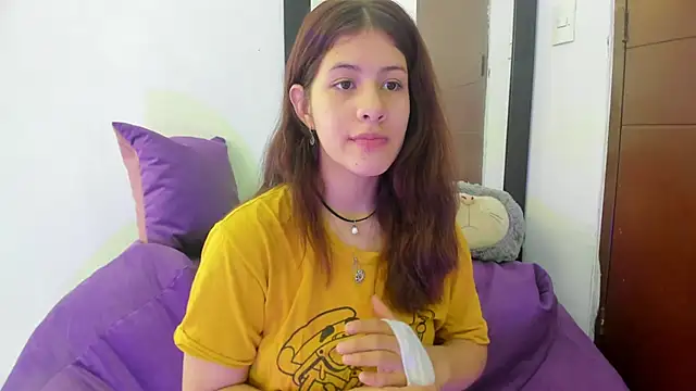 MiaQueen021 online show from September 2025 02:49:02 PM