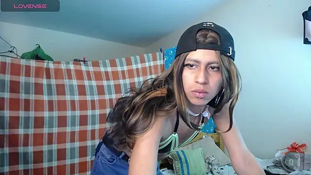 boysLittle online show from January 2026 11:06:02 PM