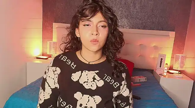 gabriela cortez online show from February 2025 10:40:01 PM