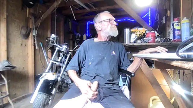 Aldick68 online show from July 2026 03:58:01 PM