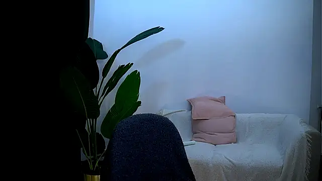 Snapshot of sweet_rapunzell chatting on February 2025 08:17:02 PM sweet rapunzell online show from February 2025 08:17:02 PM