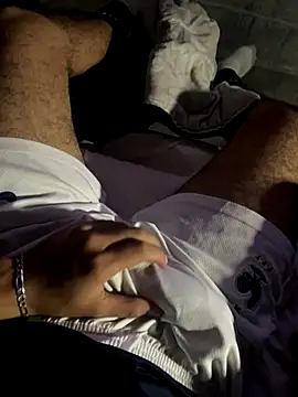 emmarod18 online show from December 2025 08:32:02 AM