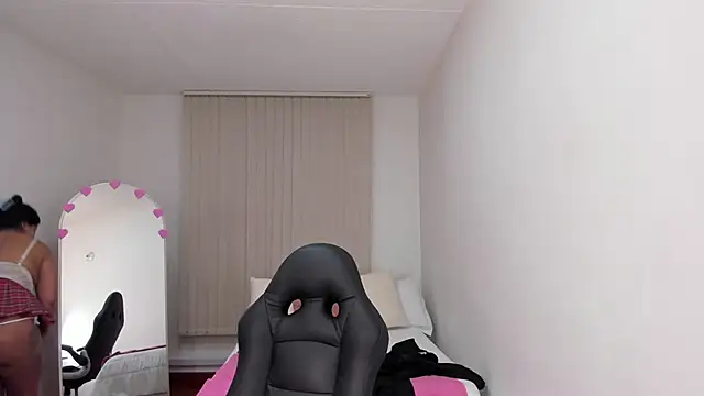 Snapshot of _Daniela_hot_1 chatting on February 2025 03:24:01 AM  Daniela hot 1 online show from February 2025 03:24:01 AM