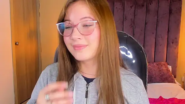 Dahlia Rousse online show from November 2025 05:11:01 PM