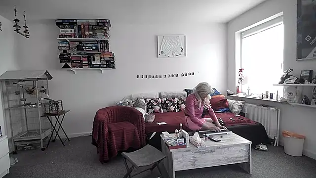 CDHannahSub online show from June 2026 06:29:01 AM