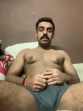 vaibhavchugh38 online show from January 2025 07:49:01 PM