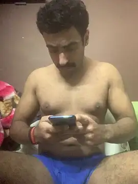 vaibhavchugh38 online show from January 2025 11:54:01 AM