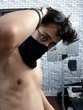 vaibhavchugh38 online show from May 2026 06:12:02 PM