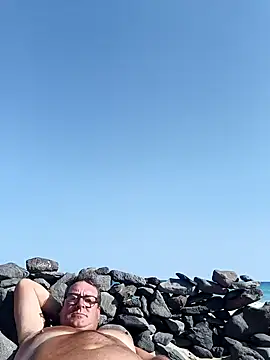 Snapshot of MountJohnXL chatting on January 2025 03:18:01 PM MountJohnXL online show from January 2025 03:18:01 PM