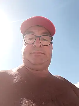 Snapshot of MountJohnXL chatting on February 2025 02:24:01 PM MountJohnXL online show from February 2025 02:24:01 PM