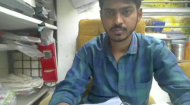 Snapshot of cute_modell chatting on January 2025 11:56:02 AM cute modell online show from January 2025 11:56:02 AM