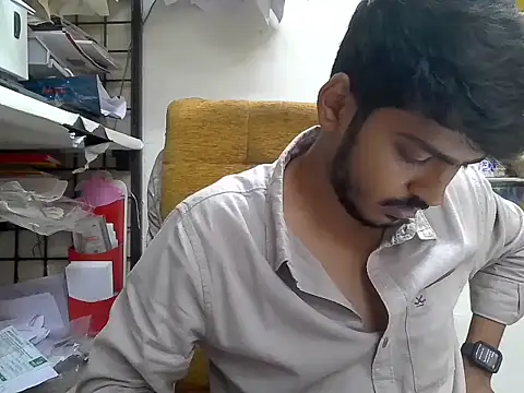 Snapshot of cute_modell chatting on November 2025 12:06:01 PM cute modell online show from November 2025 12:06:01 PM