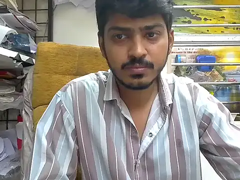 Snapshot of cute_modell chatting on November 2025 12:05:02 PM cute modell online show from November 2025 12:05:02 PM