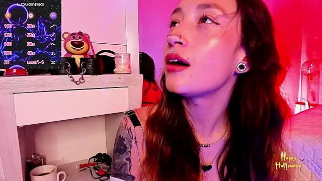 coral jonesss online show from October 2025 02:06:02 PM