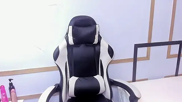 CharlotteGraay online show from March 2025 03:22:01 AM