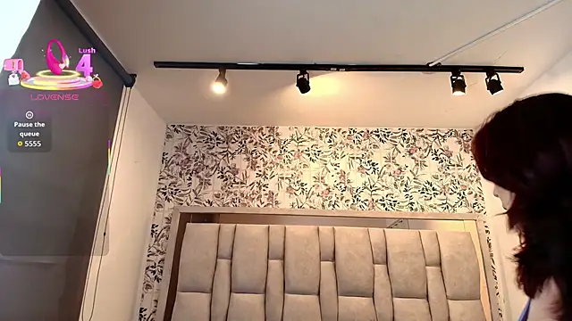 Victoria Adamns online show from February 2026 12:01:02 PM