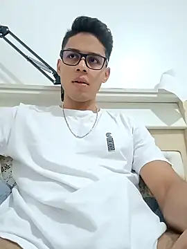 HornyTiger744 online show from December 2025 09:55:01 PM