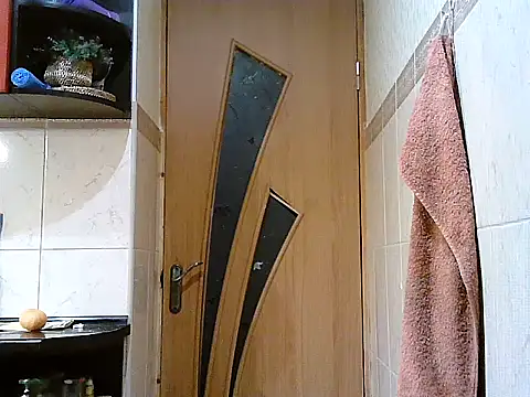 Yuliia30 online show from February 2026 04:29:01 PM