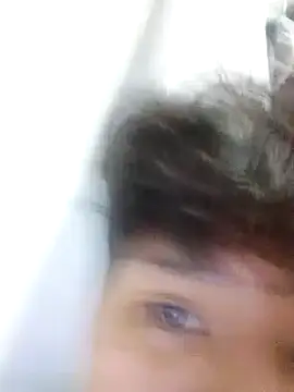 Snapshot of it0z_klk chatting on February 2025 07:40:01 AM it0z klk online show from February 2025 07:40:01 AM