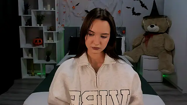 SamanthaaaWalker online show from October 2025 06:50:02 PM