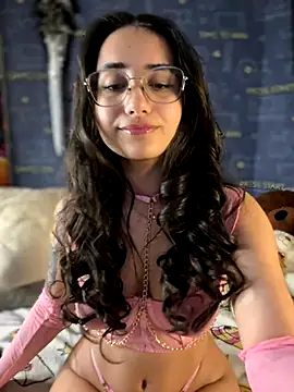 Snapshot of LittleX_Angel chatting on November 2025 08:58:02 AM LittleX Angel online show from November 2025 08:58:02 AM