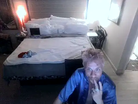 Snapshot of AQuickPhyx chatting on February 2025 11:19:02 AM AQuickPhyx online show from February 2025 11:19:02 AM