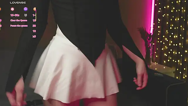 milasmiu online show from March 2025 11:11:01 PM