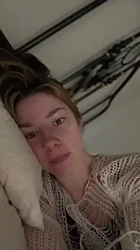 Snapshot of Mary_Leaf chatting on November 2025 09:18:02 AM Mary Leaf online show from November 2025 09:18:02 AM