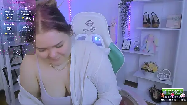 Erica  Alta online show from December 2025 06:52:01 AM