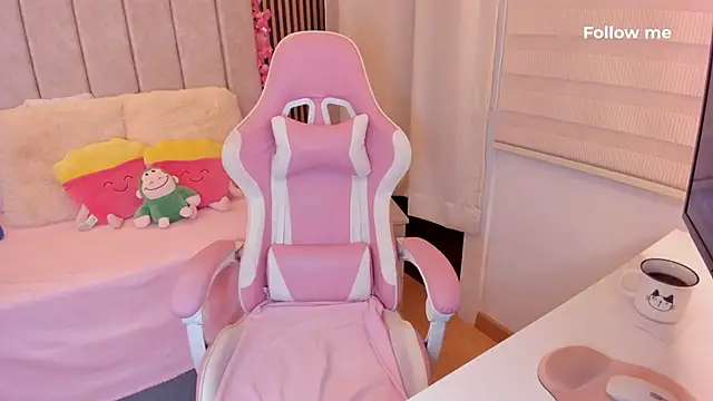 tamy xoo online show from April 2026 08:09:02 PM