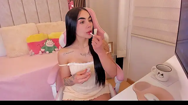 Snapshot of tamy_xoo chatting on July 2026 06:06:02 PM tamy xoo online show from July 2026 06:06:02 PM