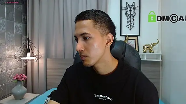 HarolddXL online show from April 2026 06:53:02 PM