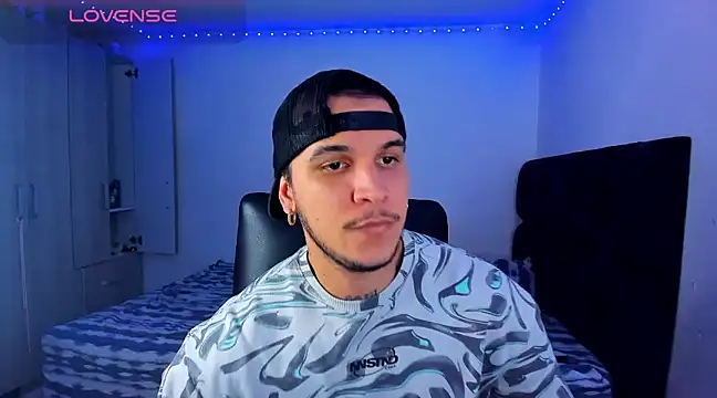austinoficial online show from February 2025 09:37:02 PM