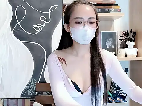 Snapshot of Lush-Office chatting on November 2025 06:24:02 AM Lush-Office online show from November 2025 06:24:02 AM