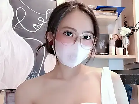 Snapshot of Lush-Office chatting on November 2025 07:20:02 AM Lush-Office online show from November 2025 07:20:02 AM