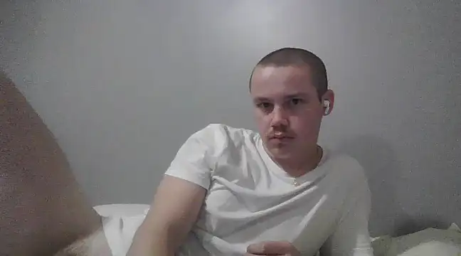 Snapshot of purplhouse chatting on January 2025 05:07:02 PM purplhouse online show from January 2025 05:07:02 PM