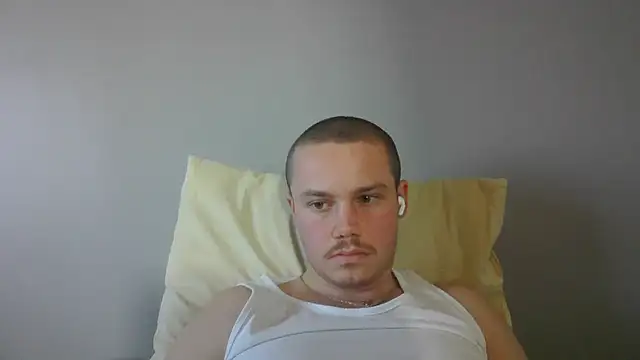 Snapshot of purplhouse chatting on January 2025 02:00:02 PM purplhouse online show from January 2025 02:00:02 PM