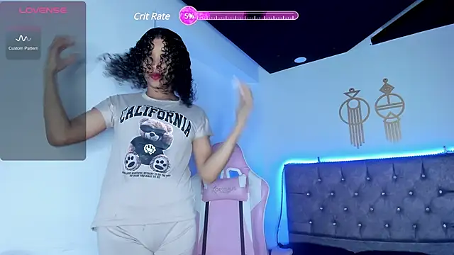 Snapshot of BrigitteRoy_ chatting on March 2025 07:05:02 PM BrigitteRoy online show from March 2025 07:05:02 PM
