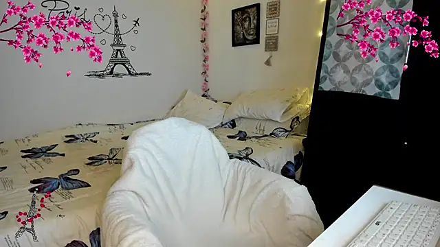 nataparis online show from March 2026 12:15:01 AM