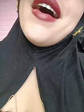 zahra Jalid online show from November 2025 11:40:02 PM