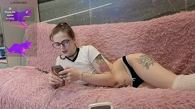 Iriss Miller online show from February 2026 08:13:01 AM