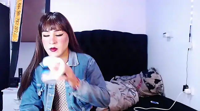 Georgina Giio online show from February 2025 11:54:01 PM