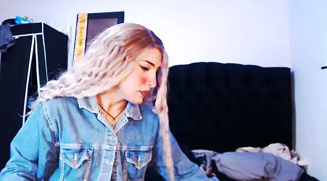 Georgina Giio online show from March 2025 06:30:01 AM