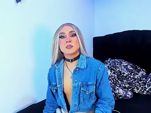 Georgina Giio online show from October 2025 01:17:01 AM