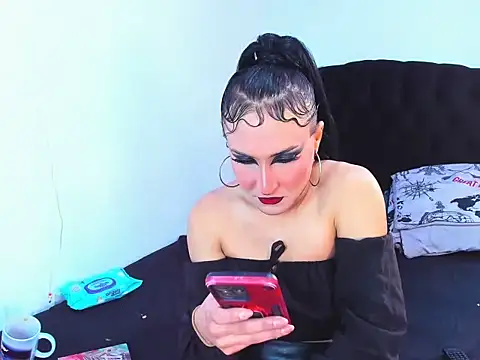 Georgina Giio online show from November 2025 11:54:01 AM