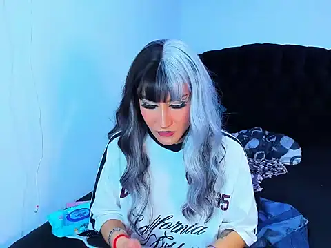 Georgina Giio online show from December 2025 12:16:02 AM