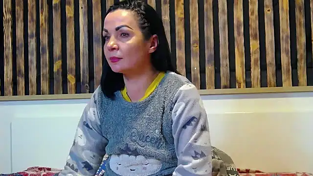 Tory Lovi online show from February 2025 04:36:02 AM