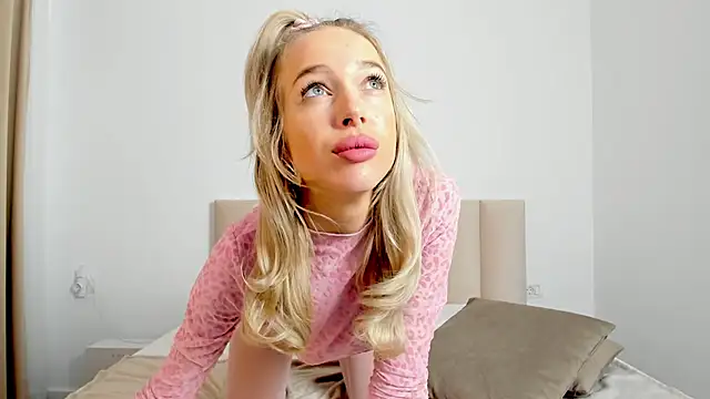 Saradiamond1 online show from February 2025 01:59:01 PM