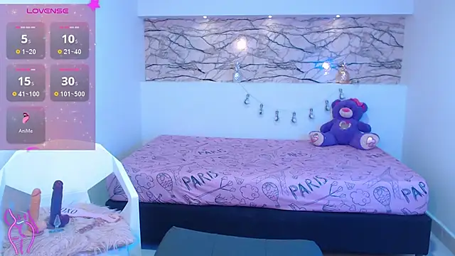 IslaBlaze online show from February 2025 12:06:02 PM