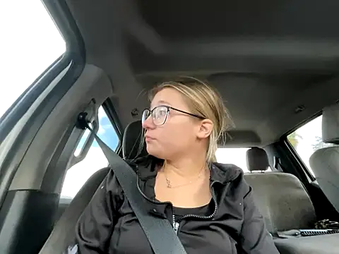 Hatgirl69 online show from October 2025 03:20:02 PM